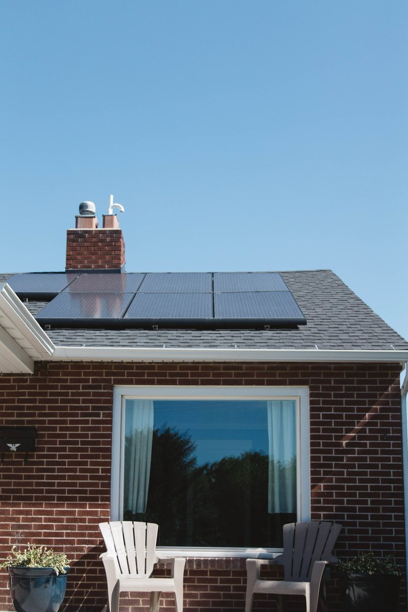 Energy price are only going up.
Solar with batteries puts you in control.
Call AEL today. 
01302 746 395
analogueelectrics.co.uk 

#AELSolar #solarenergy #solarpanels #LoveNorthNotts #Thenorth