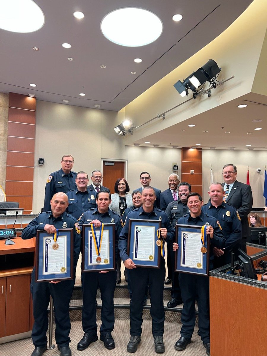 RivCoFireChief's tweet photo. Thank you Riverside County Board of Supervisors for honoring and recognizing our firefighters that received the California Medal of Valor and those that were awarded the CALFIRE Directors award.  It was a terrific morning. https://t.co/KJPOkZiKmL