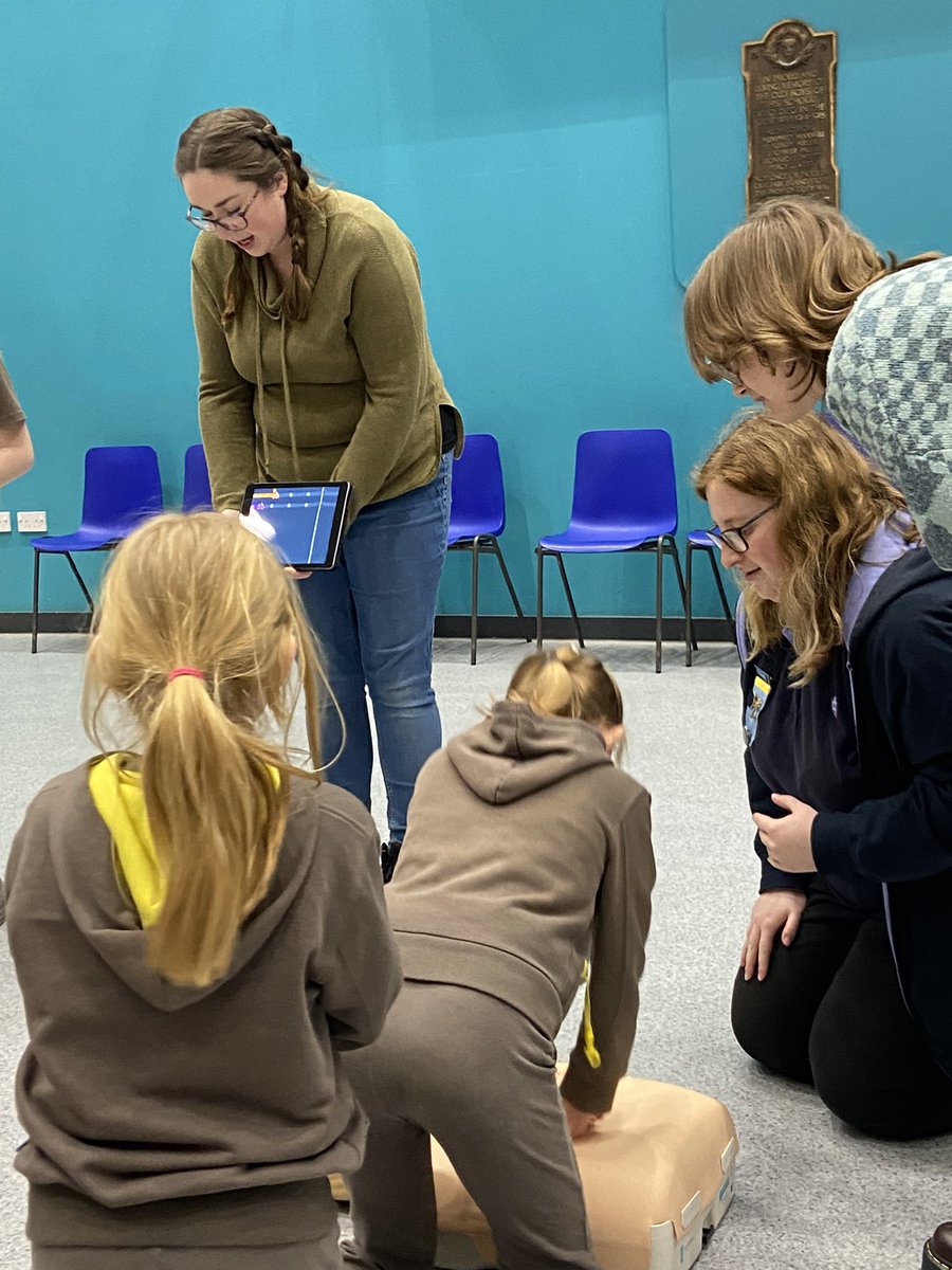 Ellie and Julia spent the last 2 weeks helping 3rd Stowmarket Brownies achieve their first aid badges. Such fun had by all with the QCPR races. 
<a href="/Laerdal_UK/">Laerdal Medical UK</a> 
#Girlguiding 
#CPR 
#sharingskills