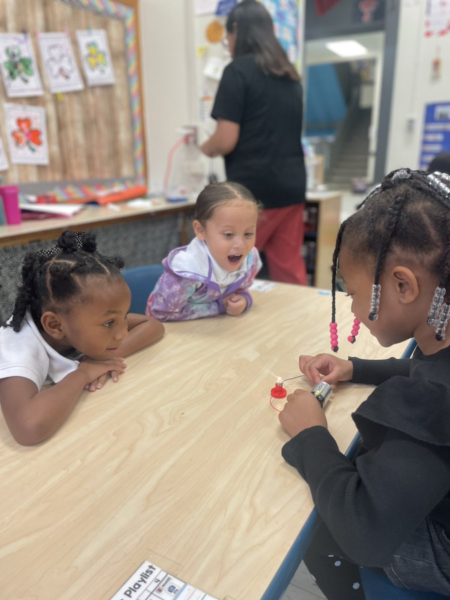 Cynthia Acosta tweet media