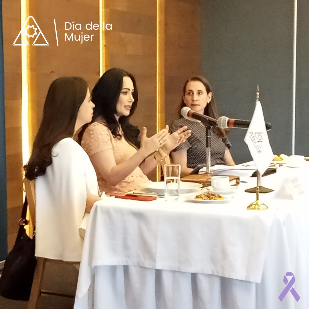 ANADEcolegio's tweet photo. Así comienza el Desayuno organizado en conmemoración del #DíaDeLaMujer.

#ANADE2023 https://t.co/PLkoXI8mWG