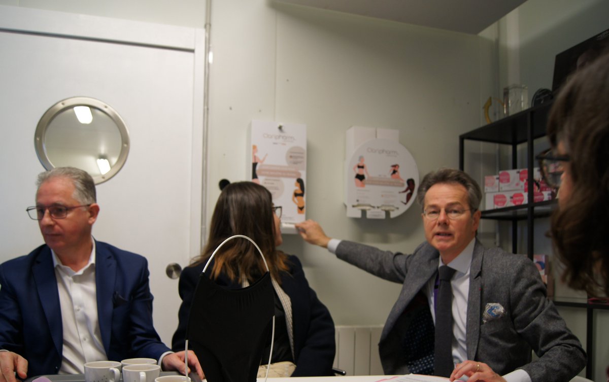 Le #8mars marque la date de la #JournéeDesDroitsDesFemmes. Le préfet, Stéphane Rouvé, s'est rendu à Claripharm à Saint-Alban pour mettre en lumière la place des femmes dans l'entreprise et la santé des femmes, même dans le domaine le plus intime, sans tabou.