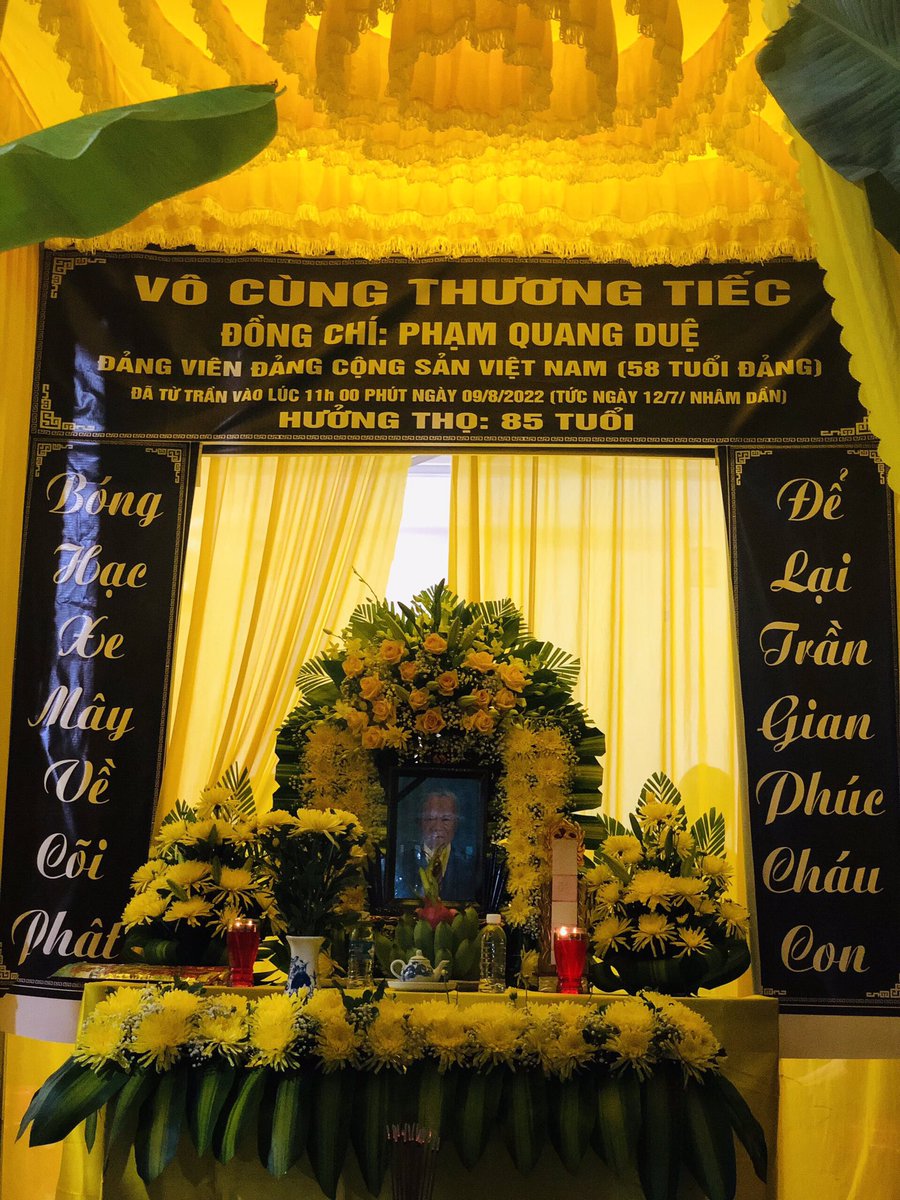 phambichthuy98's tweet photo. Mất mát lớn nhất cuộc đời của cháu là khi đánh mất ông rồi. Vì chẳng có ai để cháu ở vị trí số 1 như ông đã từng. Đã 7 tháng rồi mà chỉ cần nghĩ đến thôi là nước mắt cháu lại không ngừng chảy.
06/09/2022 thiên thần của cháu 🧚‍♂️ https://t.co/s8ZsLPneMc