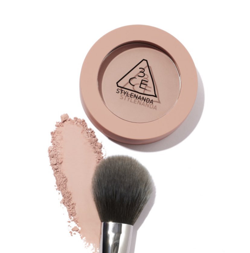 NnnnLady's tweet photo. พรีออเดอร์ 3CE Take face blusher โปรโมชั่น + แถมแปรง
🎟️สั่งได้ 6 สี ❌nude peach หมดนะคะ
🌷ราคา 590 บาท ส่งฟรี ลทบ มัดจำ 300 บาท
️⏳รับจนกว่าจะหมด/สนใจสั่งทาง Dm
#Stylenanda #3CE #คสอเกาหลี #พรีออเดอร์ #พรีออเดอร์เกาหลี https://t.co/Xbdk68Zn2b
