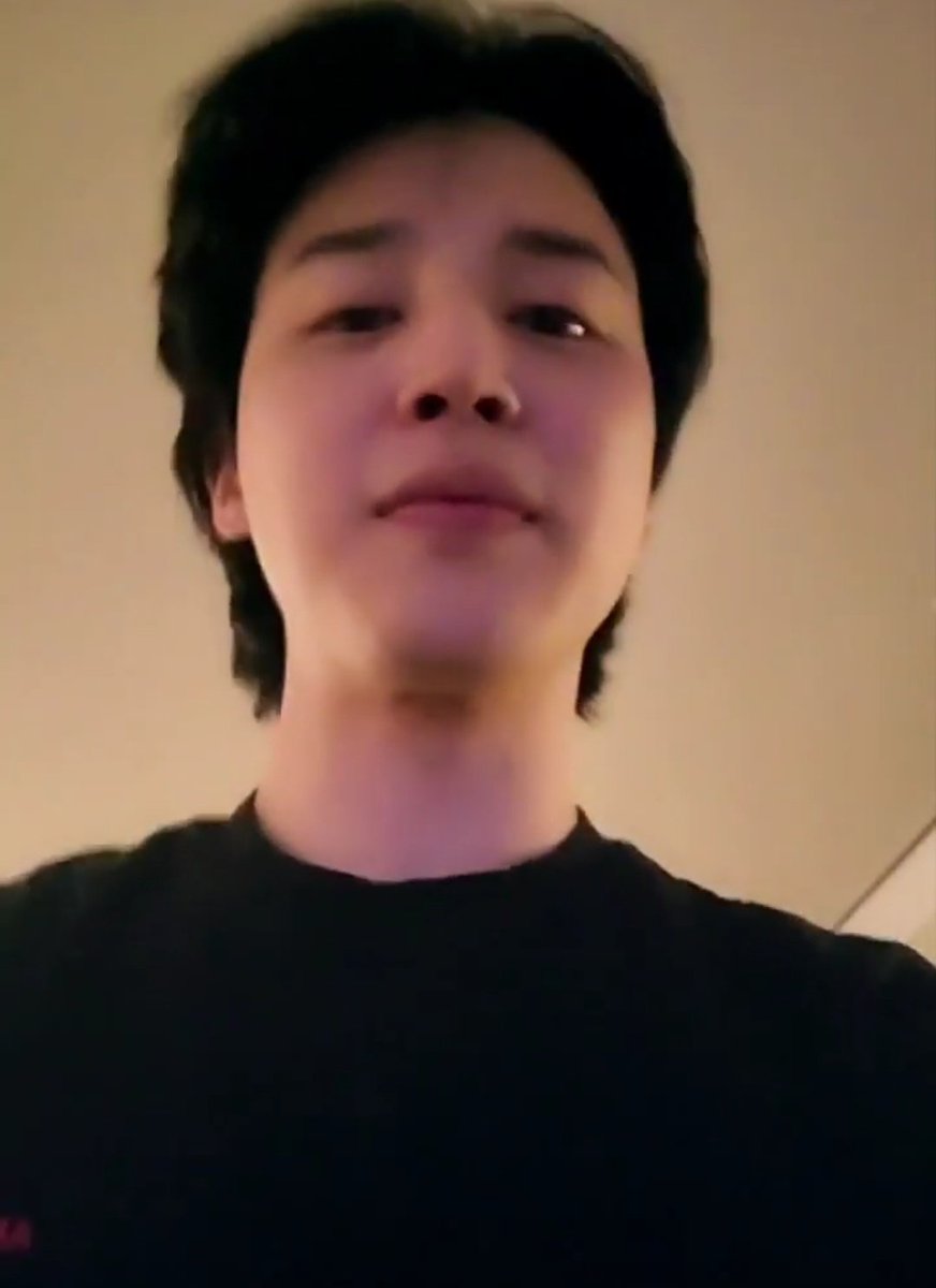 ไอ้พวกคนที่มีสายตาแพรวพราวนี่มันขี้โกงจังเลยวะ ใครจะกล้าสบตากับพี่เขาวะถามจริง 😭😭😭😭😭😭😭😭