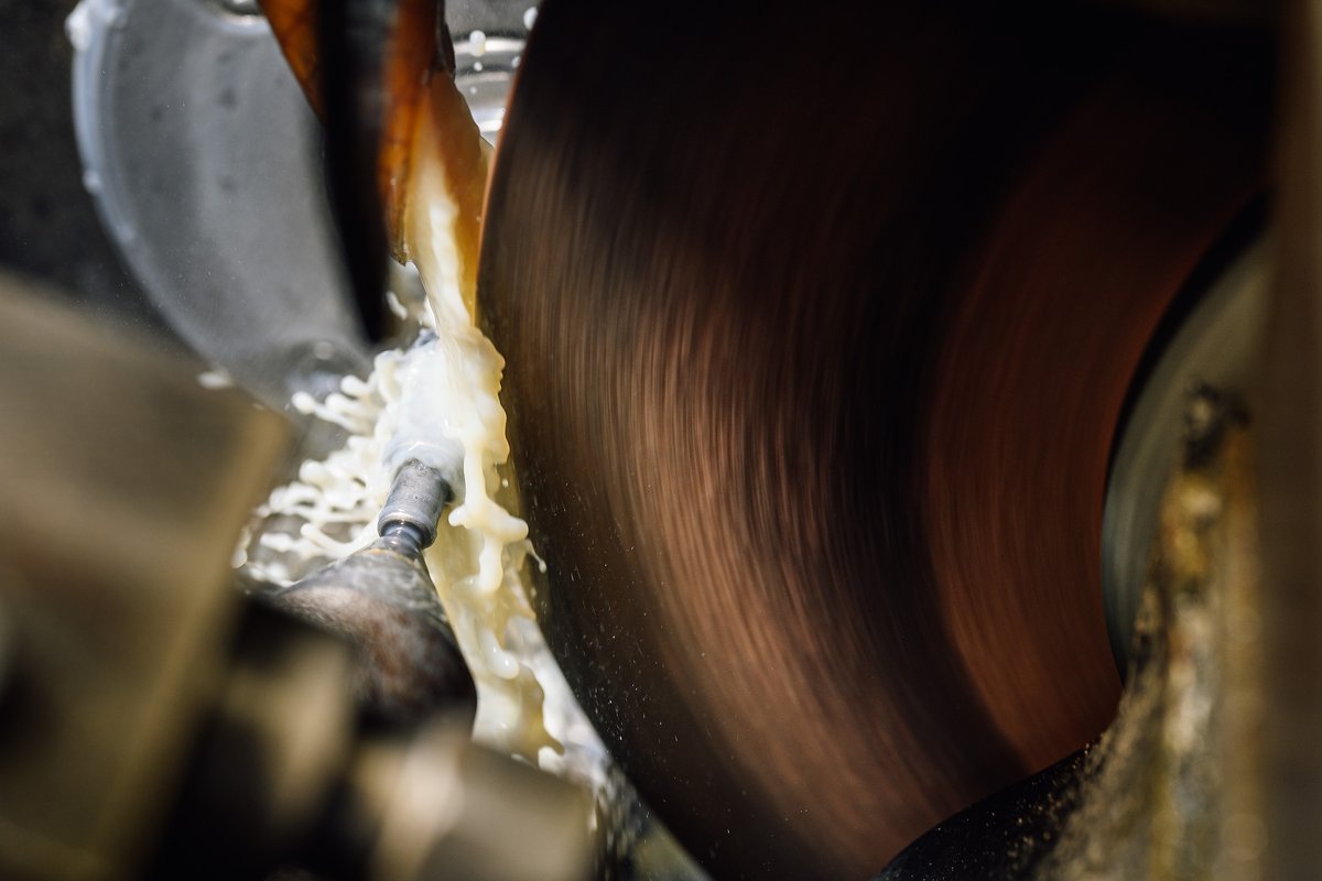 TeamXRAY's tweet photo. To grind the steel parts we use all different grinding drums, some specially modified in house. How it is made. 100% Made in Europe. 100% Made by XRAY. #XRAY #HowItIsMade https://t.co/KVhGUc7gaa