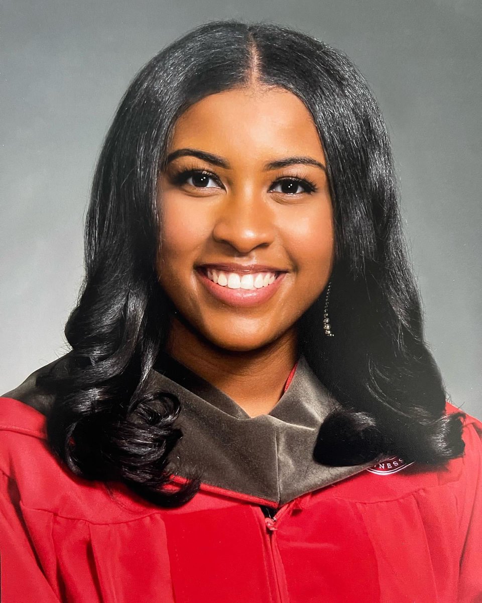 dessychardonay's tweet photo. Happy International Womenβs Day!
In honor of graduation being less than 2 months away, I just want to drop a reminder that you can do anything you set your mind to!
-Future Dr. Weatherspoon, PharmDπ©π½ββοΈπ
#internationalwomensday #futurepharmacist #pharmdloading https://t.co/ZgogisDB5F