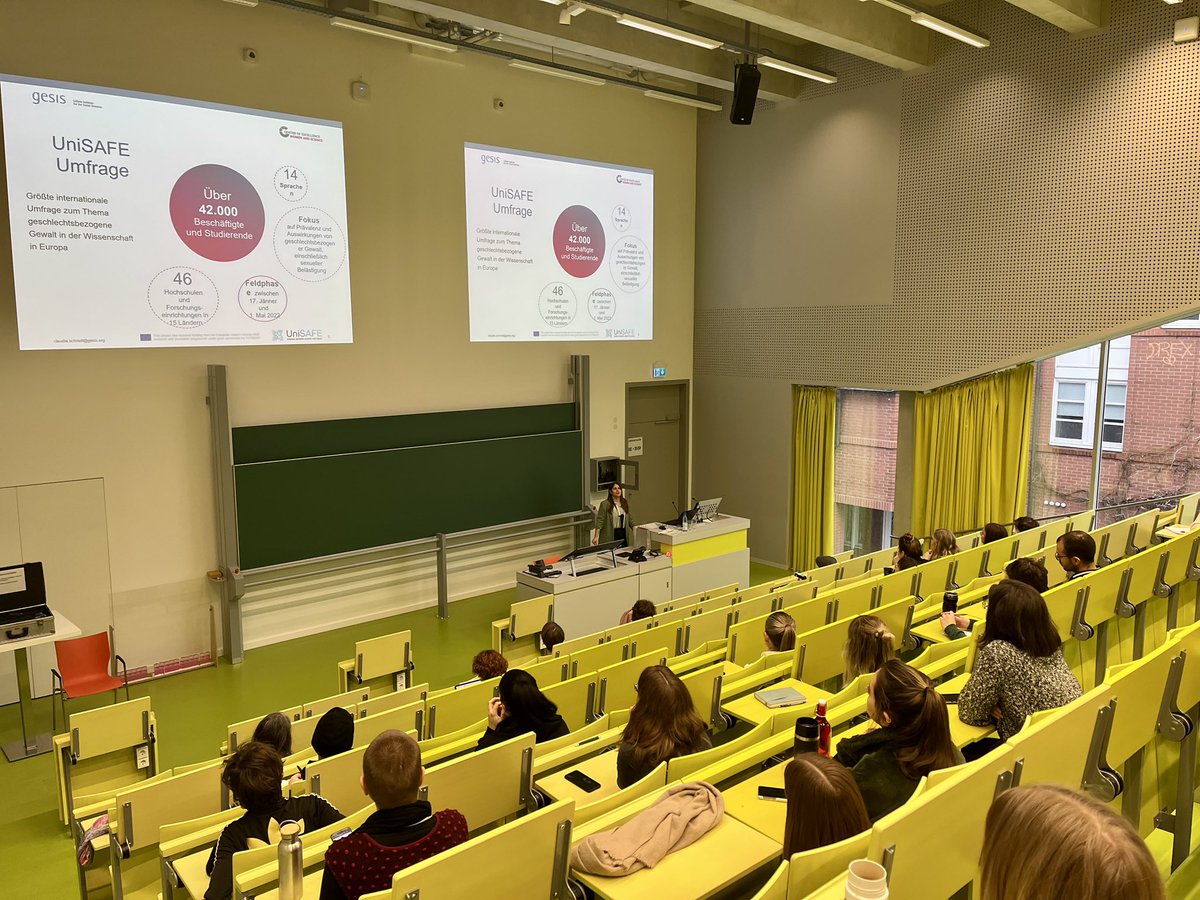 Claudia Schredl tweet media