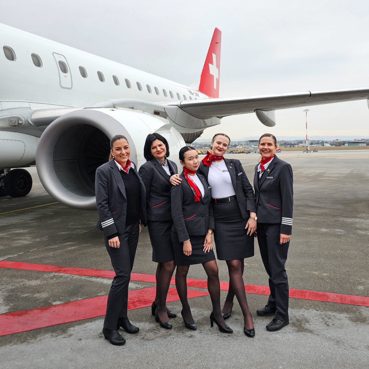 Happy International Women's Day ✈! We celebrate woman power not only today, but everyday. There is no limit to what women can accomplish, whether in the skies or on the ground. Today's all-female crew shows that nothing is impossible if one has the will to achieve it💪👩‍✈️.