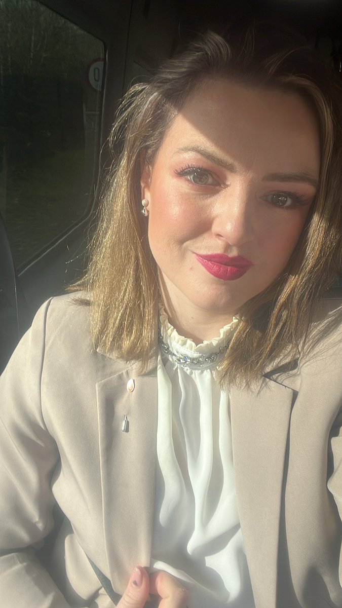 Repping my silver pin for my first double digit donation <a href="/Giveblood_ie/">Giveblood</a> This is your reminder to book your appointment today. #GiveBlood