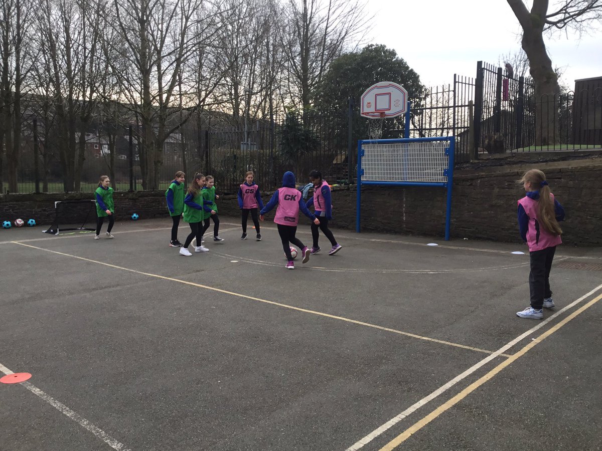 OlsaSports's tweet photo. Today we took part in the #LetGirlsPlay initiative. Coach Jess came to deliver football sessions and the girls enjoyed a match at the end ⚽️ @BarclaysUK The girls commented on how much fun they and are eager to play more often! https://t.co/IzNKPjcQtt
