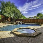 Photo by Riverbend Sandler (@RiverbendPools)