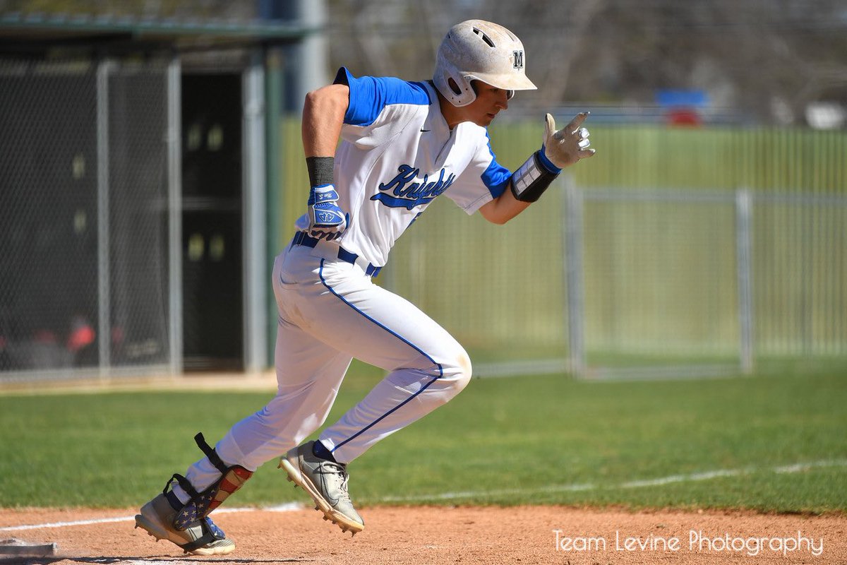MacKnightBSBL's tweet photo. MAC Varsity Player Spotlight: 
#25 Max Satterwhite (‘26)
First Base • Pitcher

⚔️⚾️💪

Thanks to Carlye Levine for these incredible shots! 👏🙏📸

#GoKnights #MakeHistory #txhsbaseball #macknightsbaseball2023 #mccallumbaseball #macknights #varsitybaseball https://t.co/zCKCAcmcBT