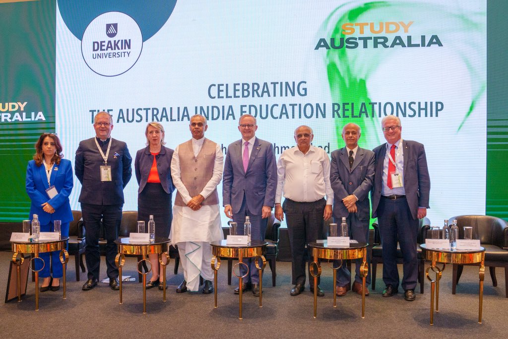 Celebrating The Australia India Education Relationship

#StudyAustralia #DeakinUniversity #Gujarat