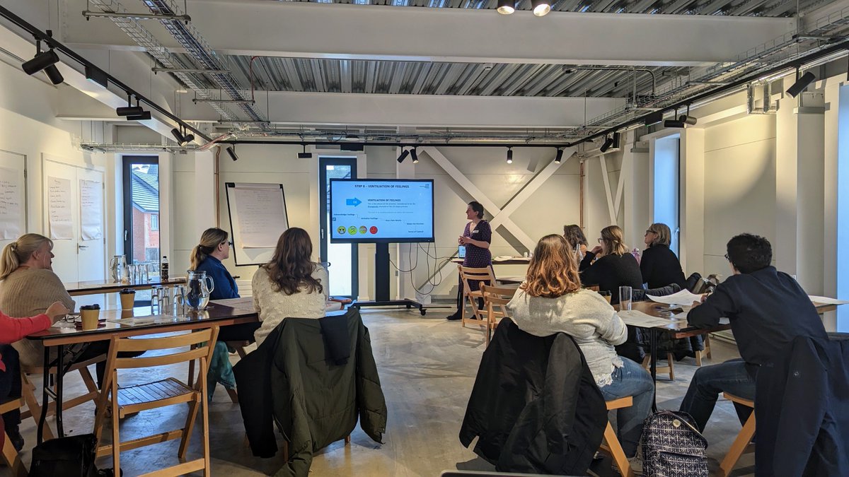 Yesterday, Dr Sioned Evans delivered a workshop, along with Mustard Tree colleagues, in helping healthcare professionals to understand how best to deliver difficult news to patients and carers in the most supportive way.  
@UHP_NHS 
#CancerSupport #communicationtraining