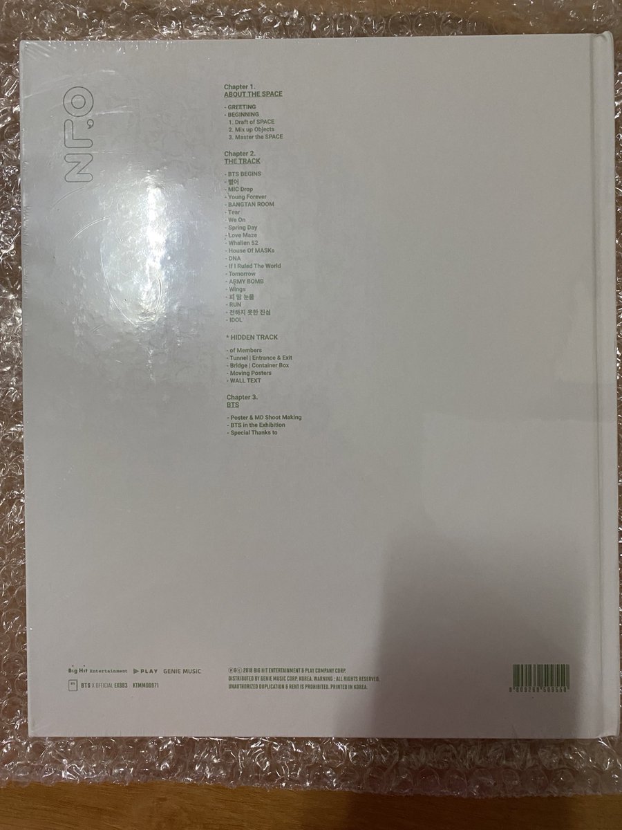 btsmdmdmdmd's tweet photo. 방탄 오늘북 도록 전시회 양도

미개봉 
오늘북 도록
하자 없음
양도 4.0 https://t.co/ThuKuTESEv