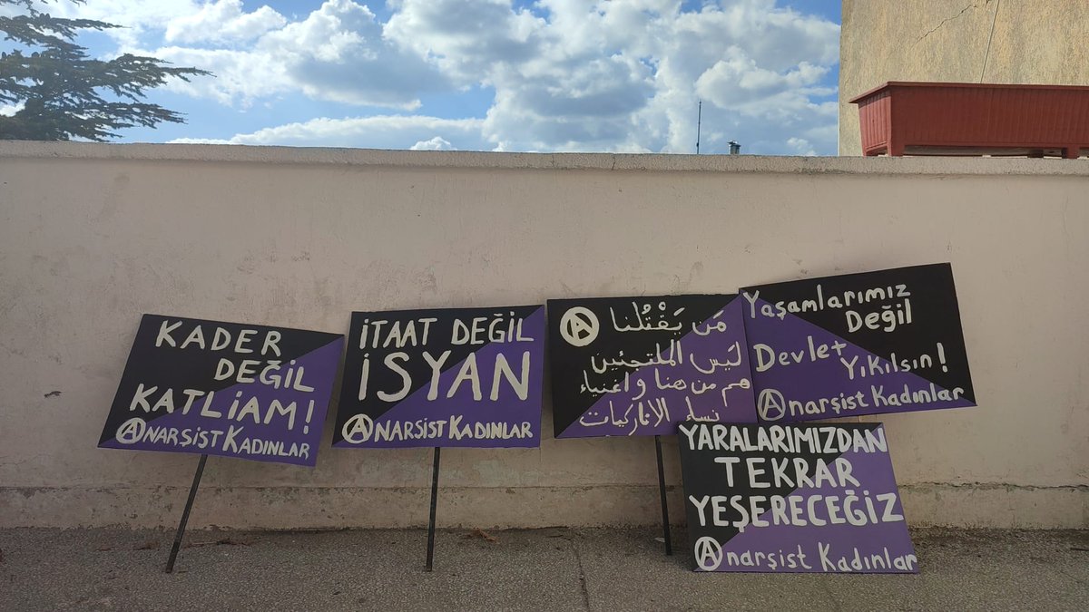 Yaşamlarımız değil, Devlet yıkılsın dövizimiz polisler tarafından alana alınmadı. Korkuyorsunuz kadınların mücadelesinden korkun elbet yıkacağız! 
#8M2023