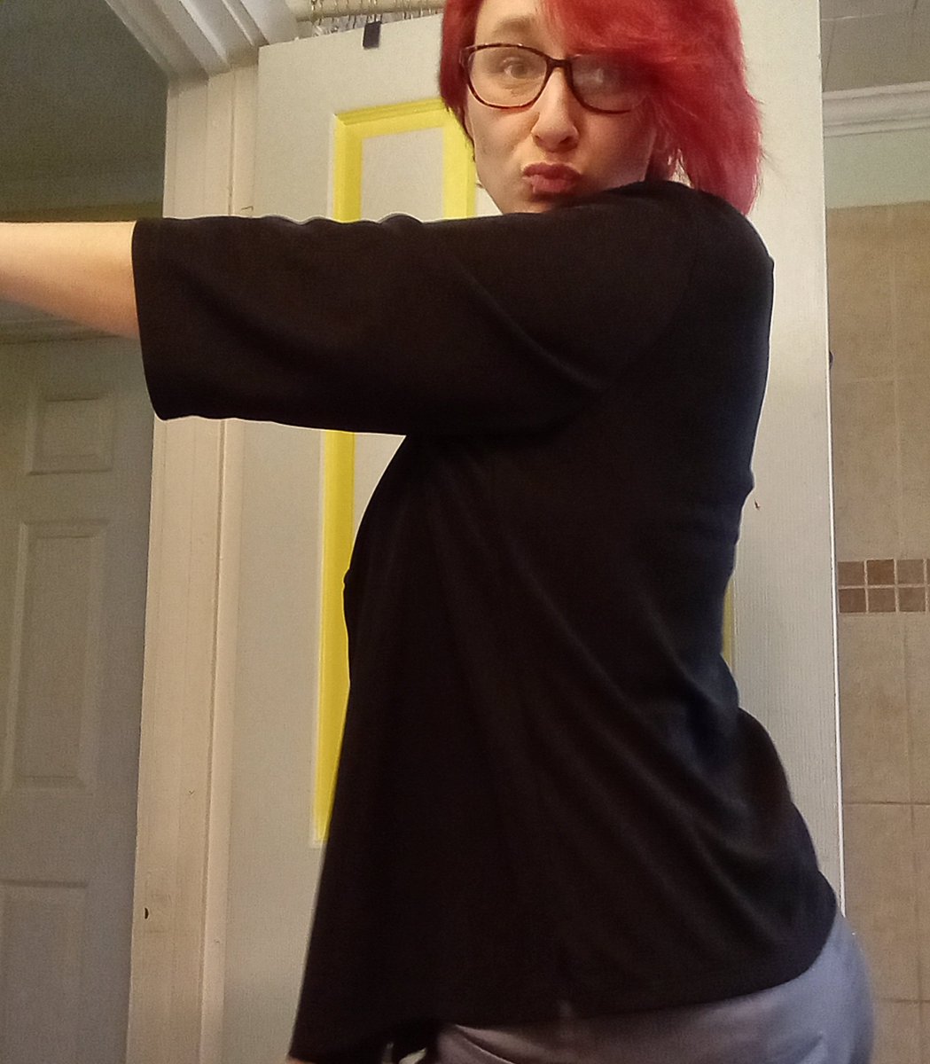 LilMomaa143's tweet photo. @Mashktti 💙Retweet for retweet?🥰💰
I can verify that I am a real account‼️💜🙊🥰 
I can be classy in the streets, but nasty in the sheets.🙊🙉🙈 https://t.co/ujiYd1E4nb
