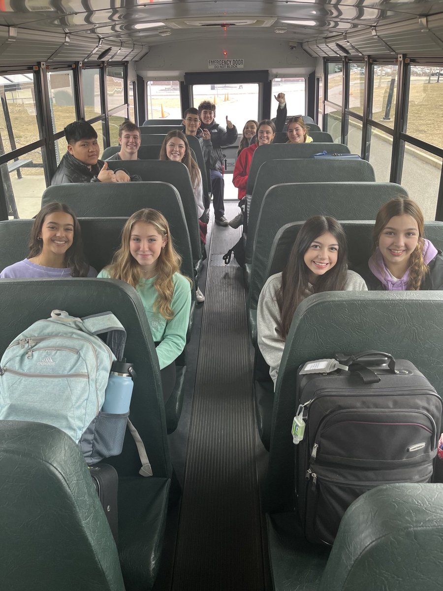 🐯 ⁦<a href="/taunton_stuco/">Taunton High Student Council</a>⁩ is ready for the ⁦<a href="/MA_StuCo/">MASC (MA StuCo)</a>⁩ state conference! 🚌💨