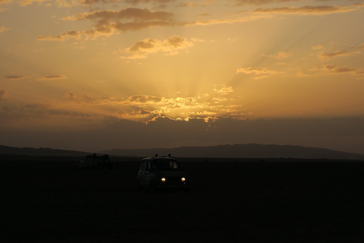 datanaute's tweet image. 𝗤𝘂𝗲𝗹𝗹𝗲 𝗮𝘃𝗲𝗻𝘁𝘂𝗿𝗲 𝗵𝗼𝗿𝘀 𝗻𝗼𝗿𝗺𝗲 !
Merci @4L_Trophy 🙏
—
Depuis 2015, Datanaute accompagne l’équipe du #4ltrophy sur le terrain pour répondre à ses besoins internet au coeur du désert désert.  🏜
#wifievent #event #internet #evenementiel #4ltrophy