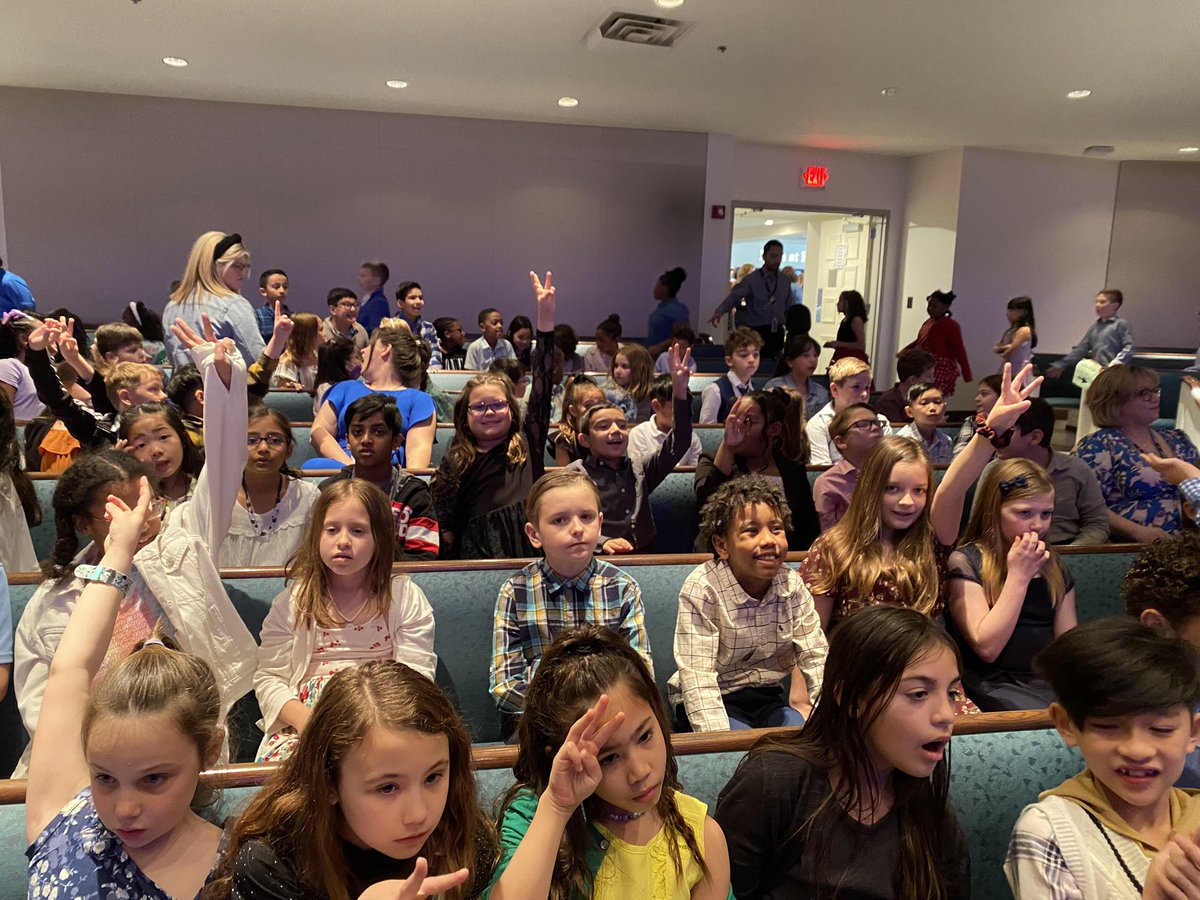 ganttb2015's tweet photo. 3rd grade Symphony Day! @loridrapp @LewisvilleISD @HomesteadES https://t.co/VV7pZ6YVlo