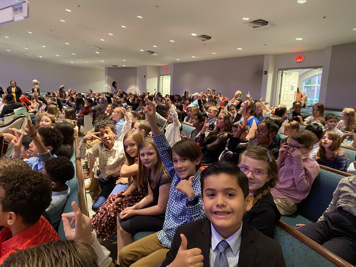 ganttb2015's tweet photo. 3rd grade Symphony Day! @loridrapp @LewisvilleISD @HomesteadES https://t.co/VV7pZ6YVlo