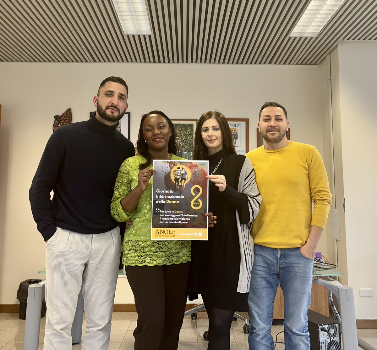 AnolfNazionale's tweet photo. #8MarchWomensDay #ANOLF “Per tutte le Donne, per sconfiggere l’intolleranza, il razzismo e le violenze per un mondo di Pace” 🏳️‍🌈 Grazie a tutte le donne e agli uomini dell’ANOLF e della CISL https://t.co/mynwNuH0bu
