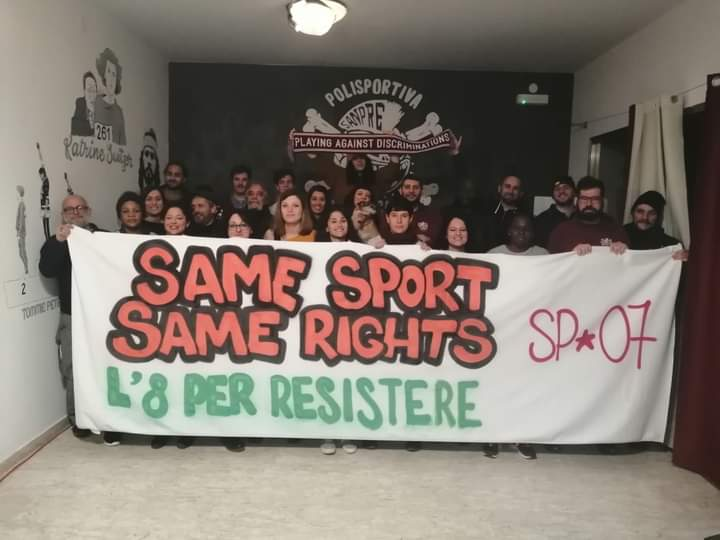 SanPrecario2007's tweet photo. La rappresentanza femminile nello sport italiano è tutt'oggi a livelli ridicoli e vergognosi. La strada per  colmare il #gendergap e sovvertire il #machismo culturale e istituzionale è ancora lunga. Sempre in cammino, dentro e fuori i campi di gioco! 
#SP07 #samesport #samerights https://t.co/BtfqnOMsJV