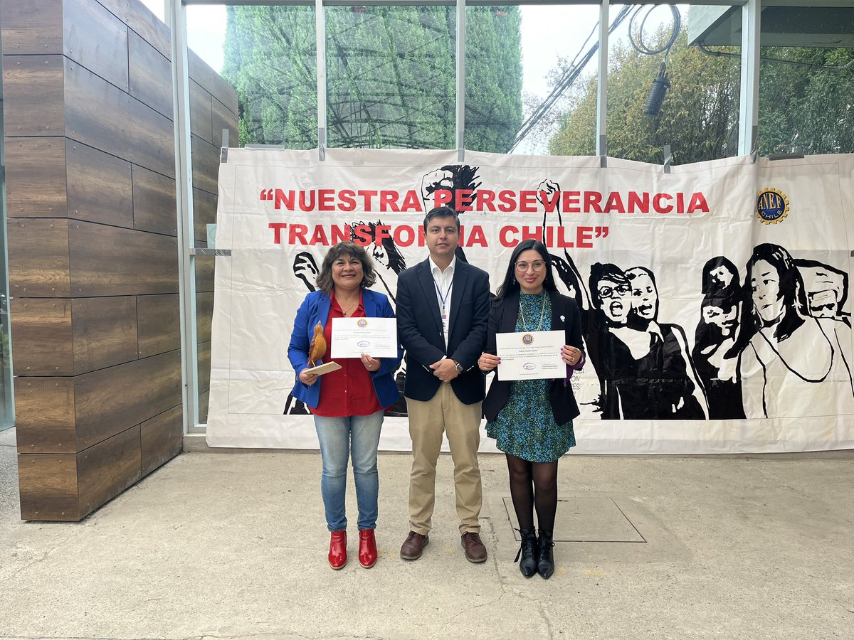 drtloslagos's tweet photo. 🟣 Hoy #8M Director del Trabajo Los Lagos @c_salas participa en ceremonia de Reconocimiento a la Mujer Trabajadora Pública organizado por @AnefLagos, participando funcionarias de IPT Castro y DRT Los Lagos como funcionarias destacadas en su entorno laboral. https://t.co/t25ZsMl4y4