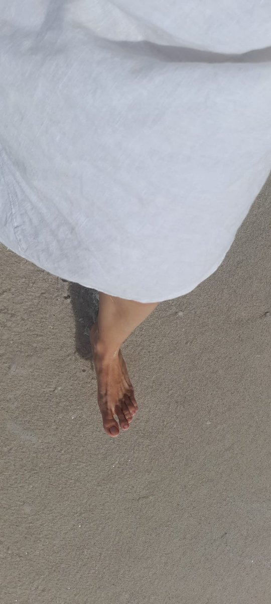 Vanessa08246111's tweet photo. Let's the summer begin
For customised content it's easy 3 steps.
1 follow me/ friend me
2 comment with a โ๏ธ
3 I follow / friend you
4 Send me ๐ฉ๐
#feet #feetfinder #feetfethish #feetpic #feetseller #feetู #FeetWorld #feetmodel #feetfindom #soleandtoe https://t.co/5cSijM4Zvv