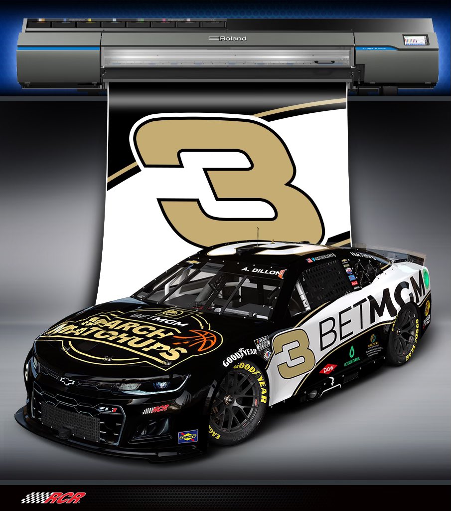 RCRracing's tweet photo. It’s Wrap Wednesday!

@BetMGM | @cheddarskitchen | @whelenmtrs | @UnitedRentals | @wheleneng | #TurnsforTroops | #CheddarsN8tion | #WorkUnited https://t.co/YUGfGf9kgW