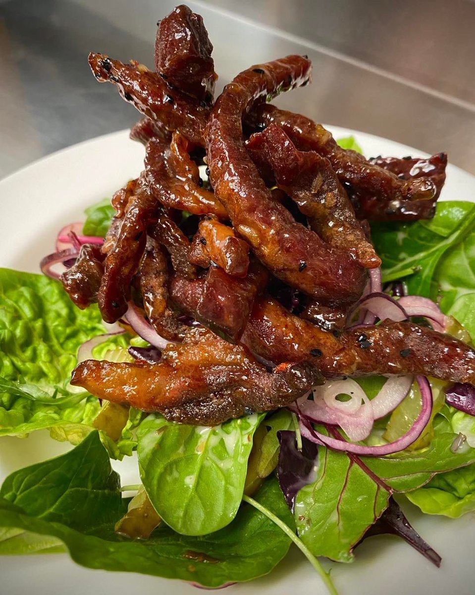 Today’s special……..

Crispy chilli beef salad, oh it’s good!! 

#todaysspecial #dishoftheday #chillibeef #sweetchilli #deliciousfood #hungry #wennsday #kingslynn #norfolk