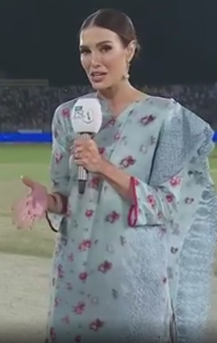 chacha_as2's tweet photo. Erin Holland in desi #PakistanBankrupt 
#PZvsQG #Fascist_PDM #InternationalWomensDay #HappyBirthdaySUGA #ViduthalaiPart1 Babar Saim #SheGotGame Mohsin Naqvi #PeshawarZalmi #AuratMarch2023 #PakistanUnderFascism #زمان_پارک_پہنچو #حسنین_کو_رہا_کرو #عورت_مارچ #اللہ_بڑابےنیازہے https://t.co/iB6AZI7Wkg