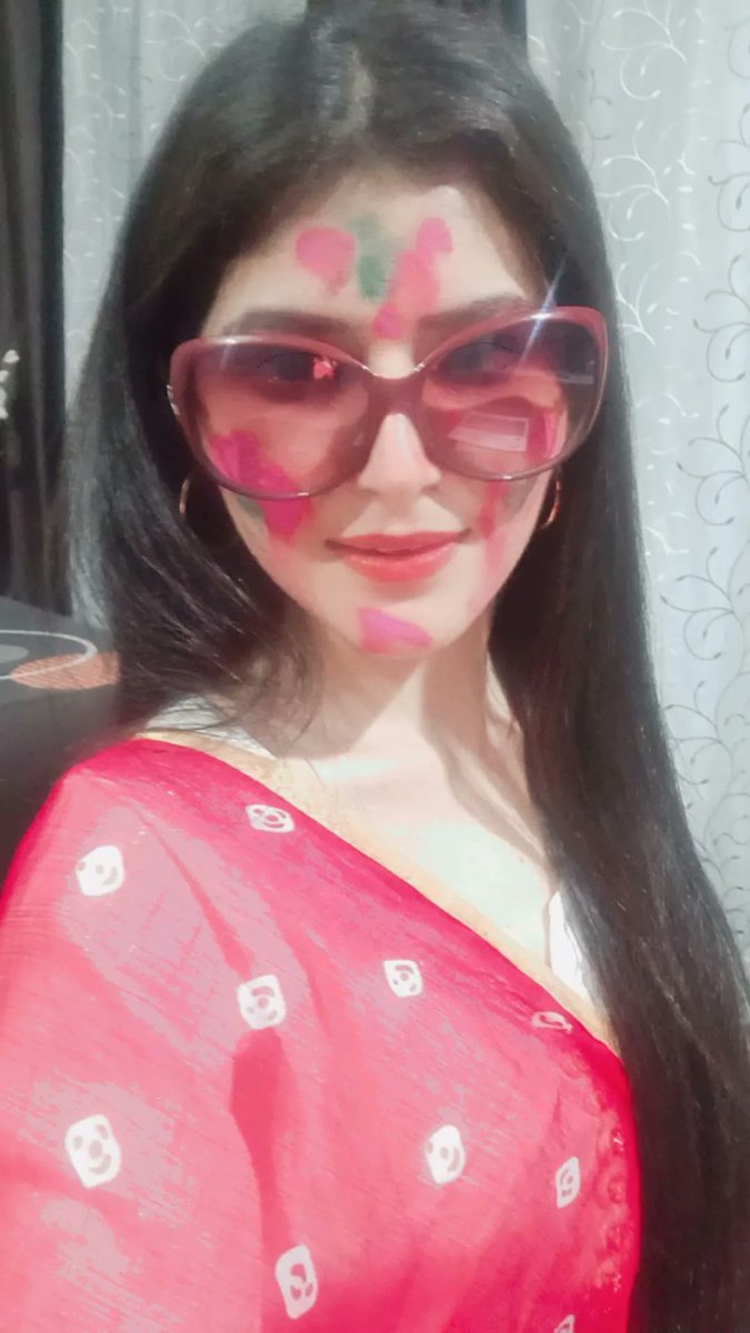 coder_ria's tweet photo. #HappyHoli #Holi2023 
#WomensDay #InternationalWomensDay https://t.co/VVEwKtGVrw