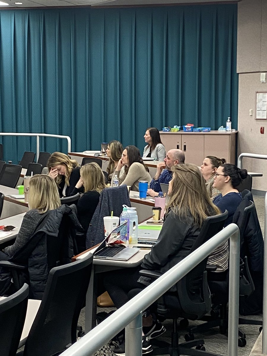 tjvari's tweet photo. Cohort 2 is super engaged this morning @WRESA_EdImprove. 

Feedback should include lots of praise to build a culture that supports a winning team. @Supt_Jones @Principal_EL @L1Kell https://t.co/rYmlp3WJY4