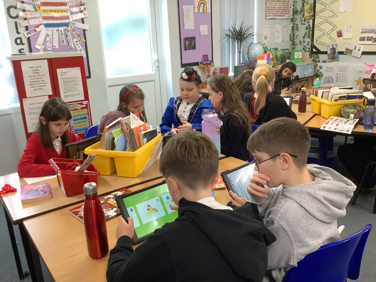 Welbourneschool's tweet photo. Year 5 enjoyed using their #TDETTransform iPads to write stories and make book covers. Transform is a @TDETeducation project to provide pupils with 1:1 iPads that they use as a learning resource both at school and at home: https://t.co/ocXnMdRRun #aspiration #TDETexcellence https://t.co/KyXNUzfRZI