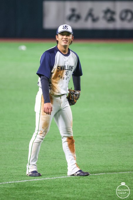 送料無料(沖縄は1000円) ヤクルト 若松監督 ベンチウォーマー 実使用