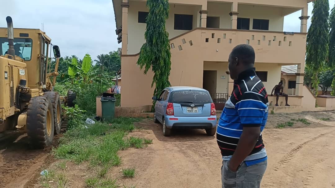 BossonDivine's tweet photo. My Ho people, we dey open access roads for Dave Agortorme. I dey observe things myself. Small small we go enter every corner.

#HoMustBounceBackAgain https://t.co/fysXHmFeWh