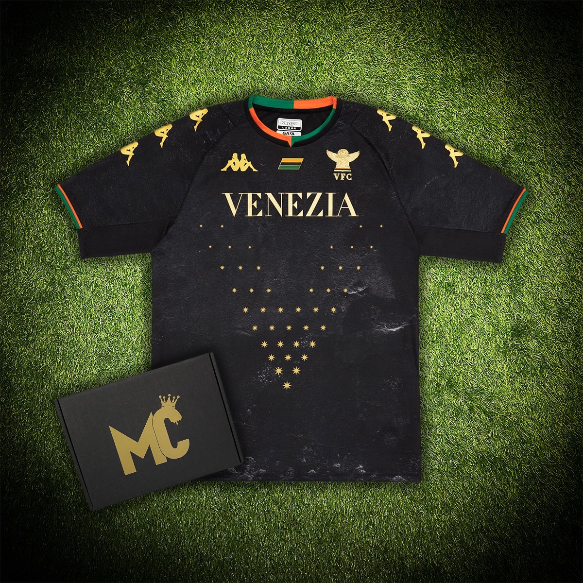 If PSG🇫🇷go through Vs. Beyern 🇩🇪tonight we’ll giveaway a Mystery Champions Football Shirt Mystery Box 📦 

To  enter 👇

🔄 Retweet  
🤝 Follow us

Good Luck 🍀