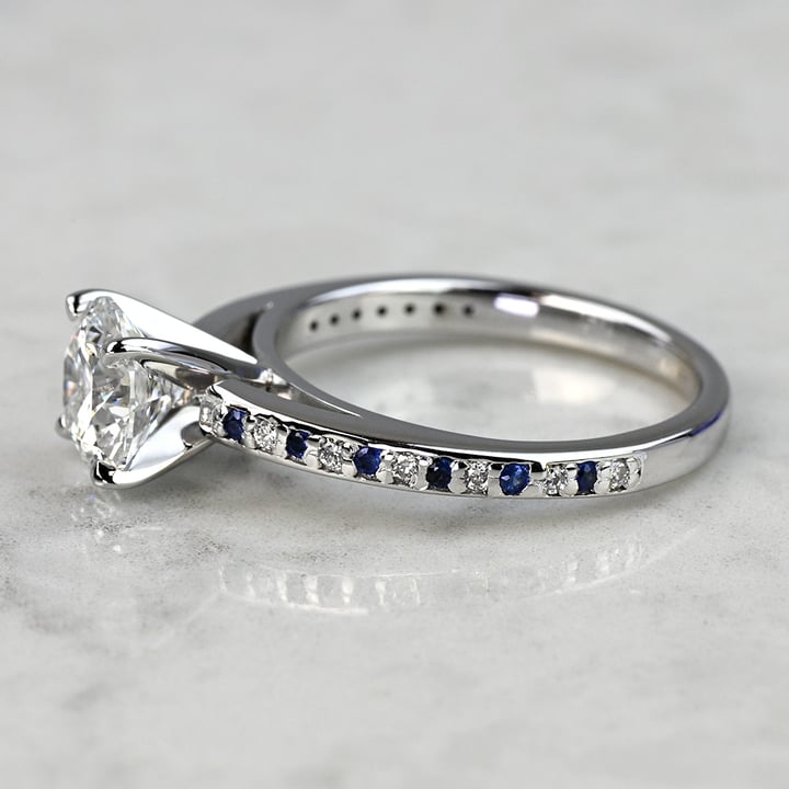 real_brilliance's tweet photo. 1.50 Carat Lab Grown Round Diamond Sapphire Cathedral Engagement Ring
https://t.co/WsCbA8ONZ5 https://t.co/rwPT8kjBip