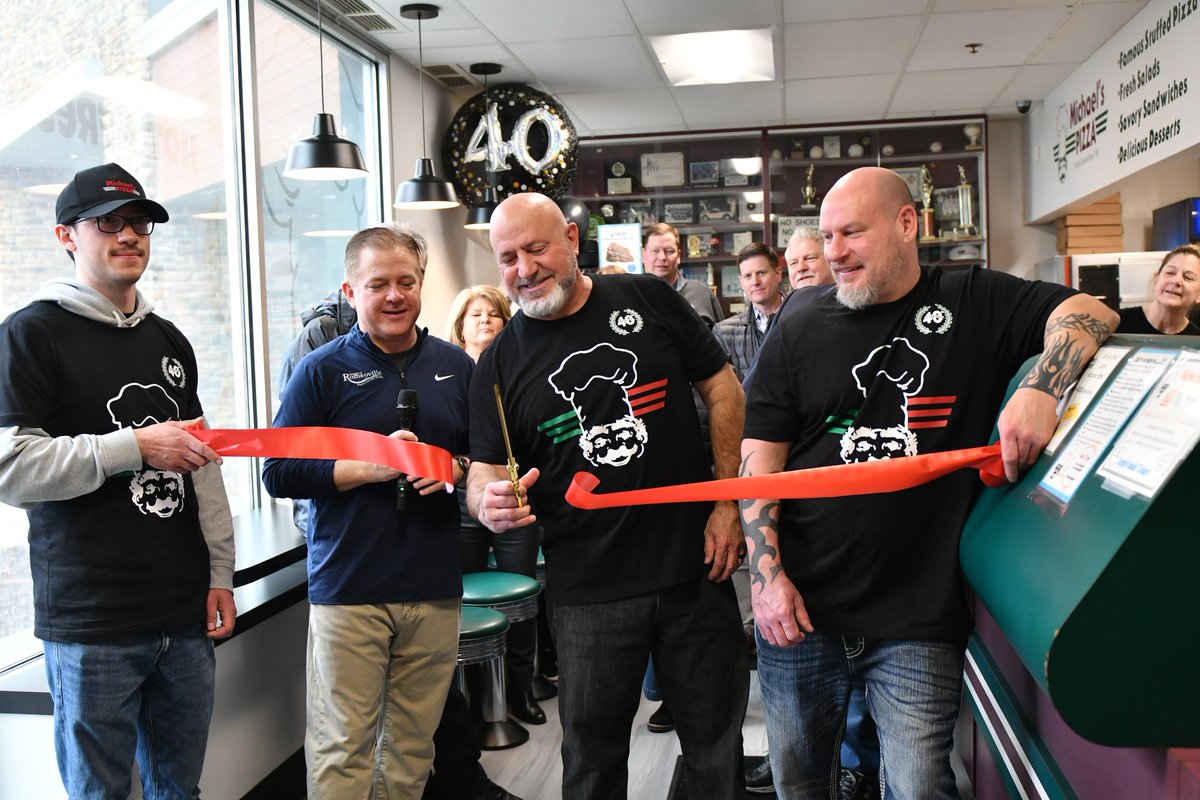 Congratulations to Michael's Pizza Inc. in Romeoville on 40 years in business! Thank you for allowing Boomer T's to make your shirts for this special occasion. May you enjoy many more prosperous years in business! #BTB #BoomerTsApparel #MichaelsPizza