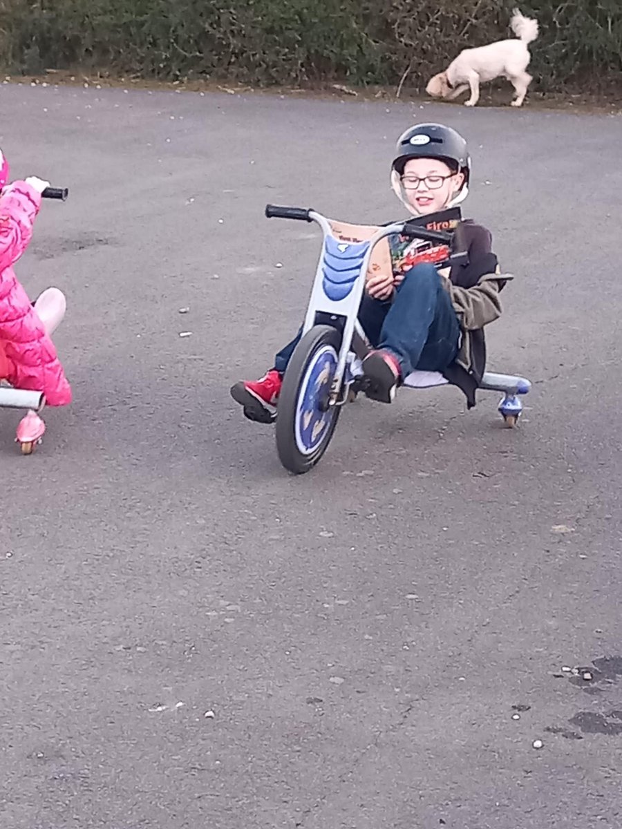 As part of #WorldBookDay we asked pupils to send in photos of them reading in strange places! 📚