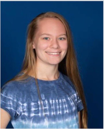 Elizabeth Forward High School is proud to announce that junior Lily Douglass is the recipient of this year’s Carson Scholars Fund. Lily excels academically and is dedicated to serving the community. Congrats!