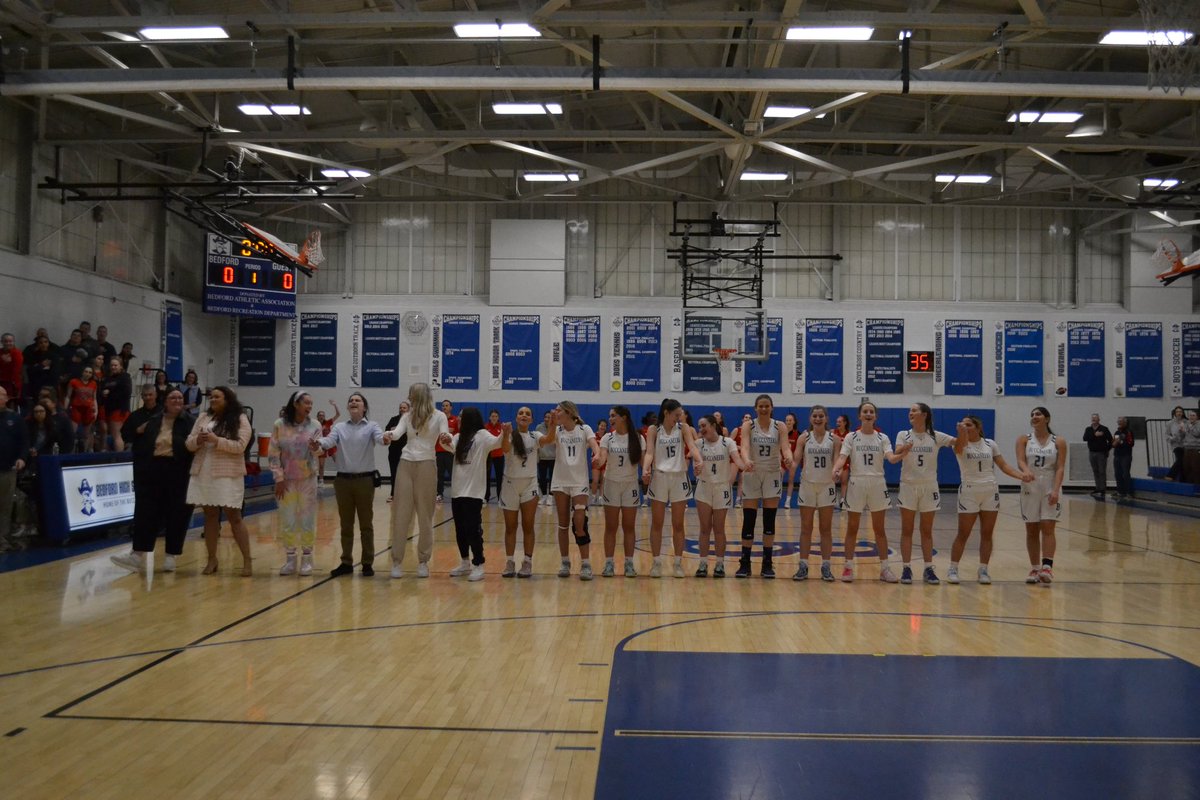 grace_weisz's tweet photo. Thank you so much to my amazingly supportive team for such a great season! I fought for every rebound and improved greatly under the net. Next I want to work on demanding the ball when I’m open to find more scoring opportunities. https://t.co/cuISAerTJw