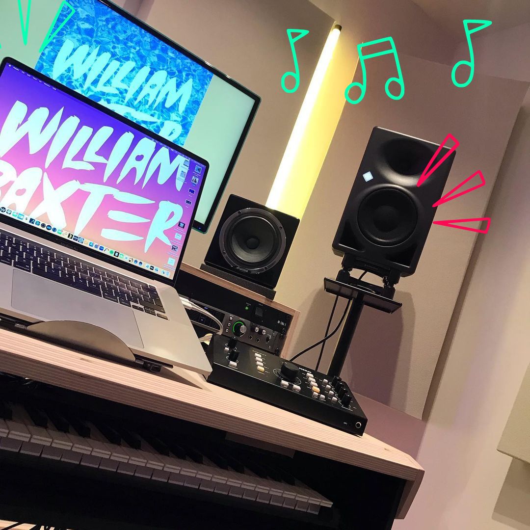 mainyardstudios's tweet image. Look at this hot new set up by Mainyarder @williambaxtermusic 🔥🔥🔥 He totally revamped this empty sound studio and made it his own 😎🌪⚡️

#musicstudio #soundstudio #studio #leytonmidland #walthamforest #leyton #mainyarder #music #creativeentrepreneur