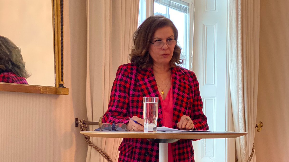 Hur kan vi tillsammans stå upp för kvinnors och flickors rättigheter och motarbeta bakåtsträvande krafter?

Vi samlade en grupp inspirerande kvinnor på Residenset på Internationella Kvinnodagen. <a href="/pascalidou/">Alexandra Pascalidou</a>, <a href="/FATTANU/">FATTA</a> och Kvinnorättsförbundet delade sina tankar med våra gäster 🔥