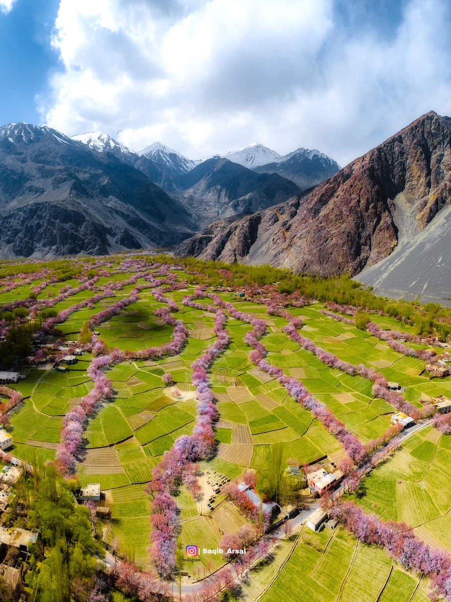 Khaplu valley spring 🌸 PC: Saqib Arsal #BeautifulPakistan #SpringIsComing #SpringBreak2023