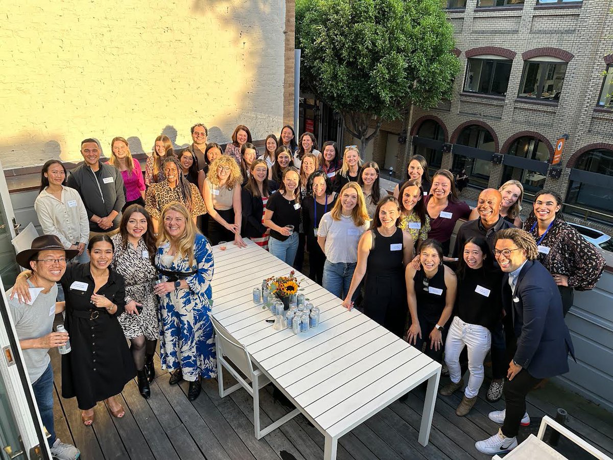 Yana Welinder tweet media