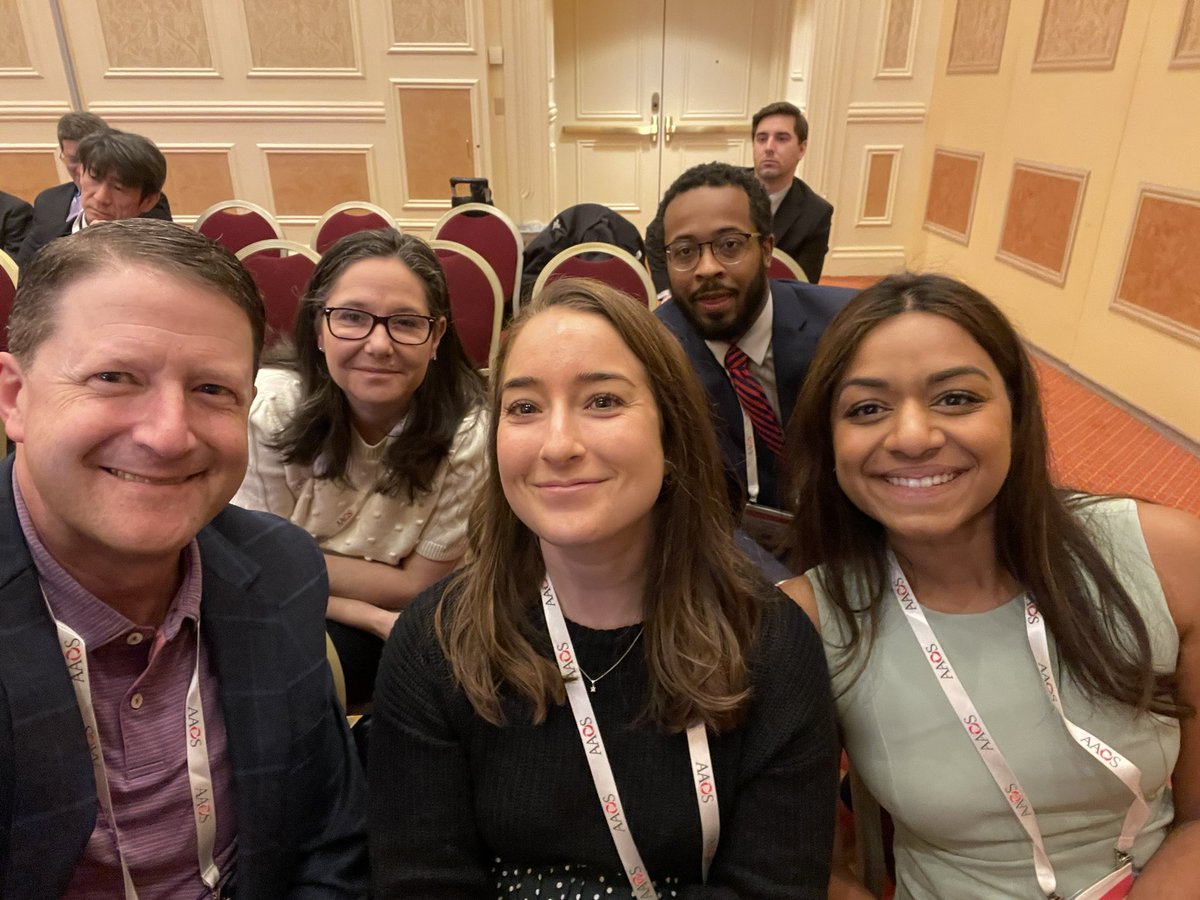 clttumordoc's tweet photo. Team here to support @doctorgiraffe_ presenting @AtriumOrthoRes work on opioid alerts through EHR. @AtriumMSKI @AtriumHealth @CMC_OrthoRes #AAOS2023 @AAOS1 https://t.co/rEds5fyBEQ