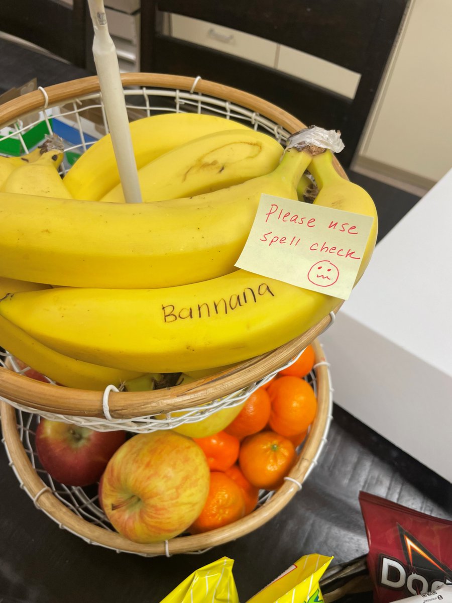 genskemulder's tweet image. Banana** #MathMajors